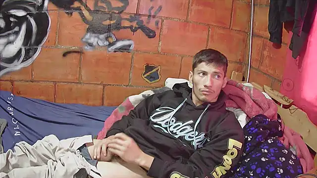 alexandercruz online show from 04-12-26, 09:42