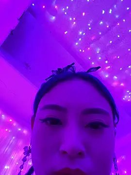 Snapshot of QiuNikki11286 chatting on 11-25-25, 02:39 QiuNikki11286 online show from 11-25-25, 02:39