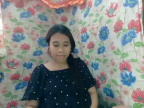 Snapshot of Pinay_Skinny18 chatting on 10-12-25, 02:32 Pinay Skinny18 online show from 10-12-25, 02:32