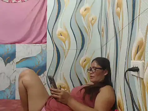 Juicy 69xx online show from 07-28-26, 03:02