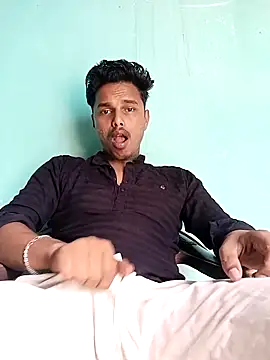 Snapshot of Asish_007 chatting on 09-10-25, 05:29 Asish 007 online show from 09-10-25, 05:29