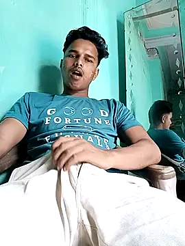 Snapshot of Asish_007 chatting on 09-17-25, 04:58 Asish 007 online show from 09-17-25, 04:58