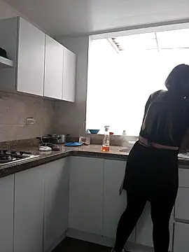 Fernandar2025 online show from 12-17-25, 06:47