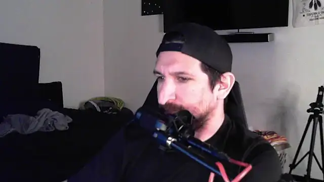 Snapshot of DevilPup75_ chatting on 09-10-25, 12:10 DevilPup75 online show from 09-10-25, 12:10
