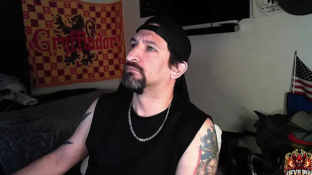 Snapshot of DevilPup75_ chatting on 09-26-25, 02:15 DevilPup75 online show from 09-26-25, 02:15