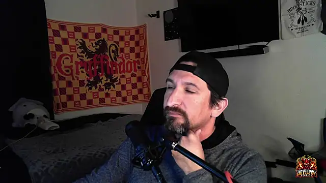 Snapshot of DevilPup75_ chatting on 09-27-25, 08:41 DevilPup75 online show from 09-27-25, 08:41
