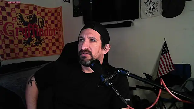 Snapshot of DevilPup75_ chatting on 10-03-25, 03:09 DevilPup75 online show from 10-03-25, 03:09