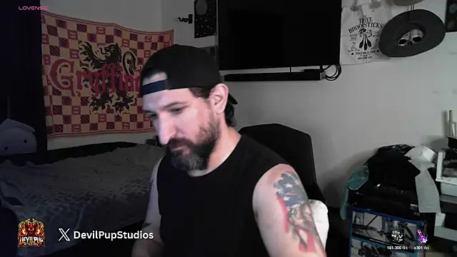 Snapshot of DevilPup75_ chatting on 02-05-26, 03:33 DevilPup75 online show from 02-05-26, 03:33