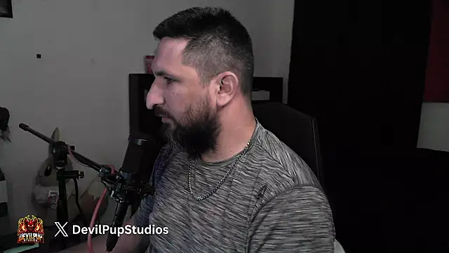 Snapshot of DevilPup75_ chatting on 06-05-26, 04:19 DevilPup75 online show from 06-05-26, 04:19