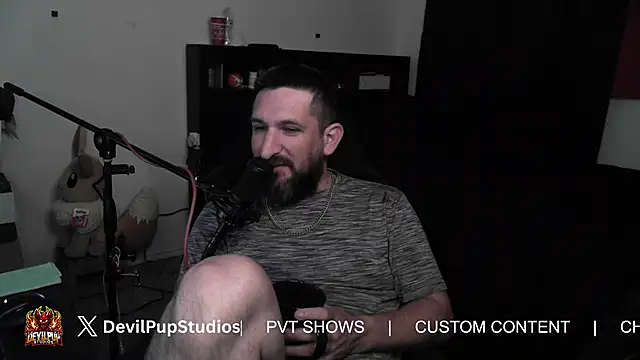 Snapshot of DevilPup75_ chatting on 06-05-26, 06:52 DevilPup75 online show from 06-05-26, 06:52