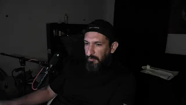 Snapshot of DevilPup75_ chatting on 06-24-26, 01:37 DevilPup75 online show from 06-24-26, 01:37