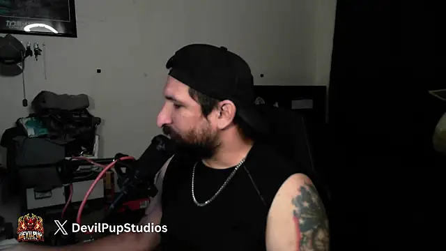 Snapshot of DevilPup75_ chatting on 08-03-26, 09:04 DevilPup75 online show from 08-03-26, 09:04