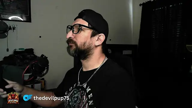 Snapshot of DevilPup75_ chatting on 08-04-26, 01:14 DevilPup75 online show from 08-04-26, 01:14