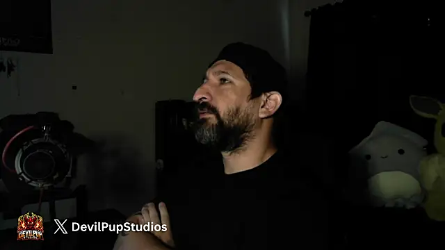 Snapshot of DevilPup75_ chatting on 08-06-26, 01:35 DevilPup75 online show from 08-06-26, 01:35