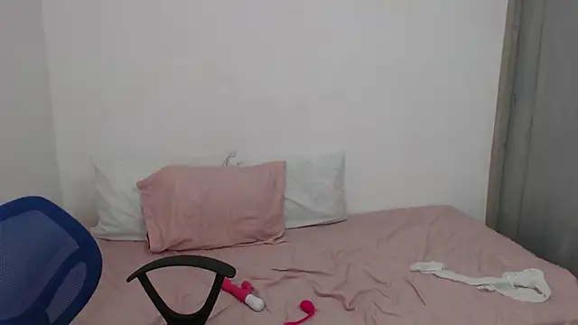 Tiiana online show from 09-20-25, 04:41