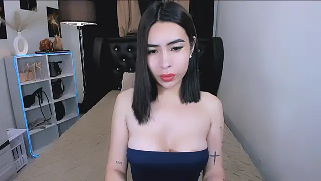 Claudia empress online show from 04-20-26, 06:31