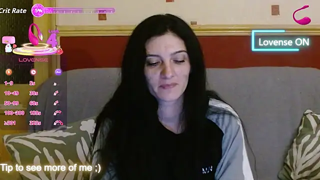 Snapshot of Goldgirl89 chatting on 10-26-25, 12:05 Goldgirl89 online show from 10-26-25, 12:05