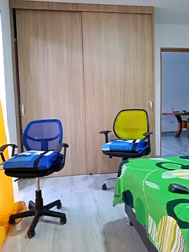 skinny23cm online show from 12-04-24, 11:30