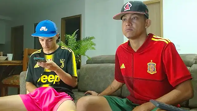 skinny23cm online show from 12-18-24, 09:47