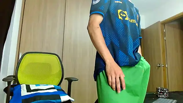 skinny23cm online show from 01-08-25, 09:42