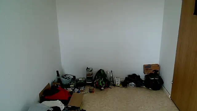 Snapshot of hei_69 chatting on 01-10-26, 09:44 hei 69 online show from 01-10-26, 09:44