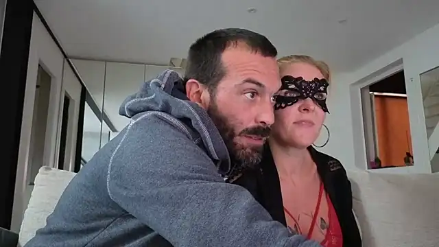 Snapshot of bellemasquer chatting on 09-24-25, 01:14 bellemasquer online show from 09-24-25, 01:14