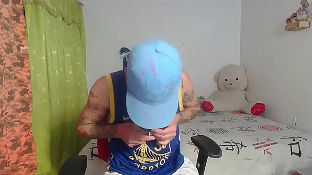 kilyan--x x online show from 10-21-25, 09:32