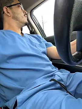 Snapshot of Dwizzlerperizzlee chatting on 04-13-26, 04:45 Dwizzlerperizzlee online show from 04-13-26, 04:45