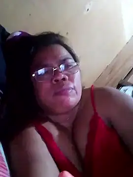 Snapshot of Huge_mama69 chatting on 09-13-25, 12:54 Huge mama69 online show from 09-13-25, 12:54