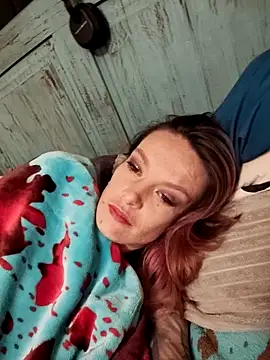 Snapshot of bratlipss chatting on 11-08-25, 10:04 bratlipss online show from 11-08-25, 10:04