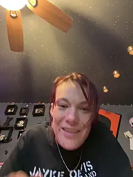 Snapshot of bratlipss chatting on 03-08-26, 06:28 bratlipss online show from 03-08-26, 06:28