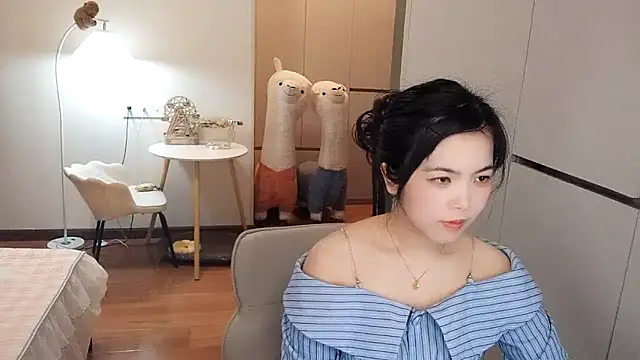 XiaoAnQi online show from 11-10-25, 12:26