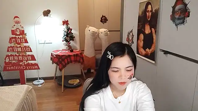 XiaoAnQi online show from 12-21-25, 12:56