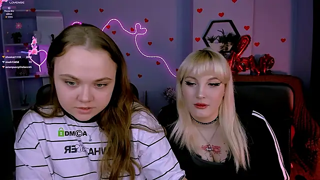 Snapshot of keri_ti chatting on 03-04-26, 08:15 keri ti online show from 03-04-26, 08:15