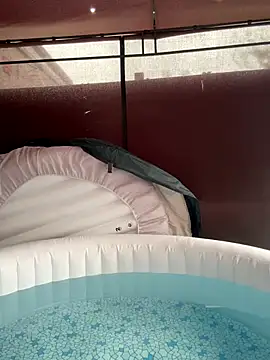 JustYourNormalCouple online show from 09-17-25, 10:06