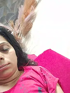 Snapshot of Soniya_Roy chatting on 06-26-26, 02:05 Soniya Roy online show from 06-26-26, 02:05