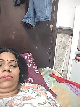 Snapshot of Soniya_Roy chatting on 07-10-26, 06:21 Soniya Roy online show from 07-10-26, 06:21