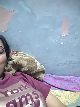 Snapshot of Soniya_Roy chatting on 07-15-26, 02:33 Soniya Roy online show from 07-15-26, 02:33