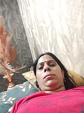 Snapshot of Soniya_Roy chatting on 07-19-26, 02:32 Soniya Roy online show from 07-19-26, 02:32