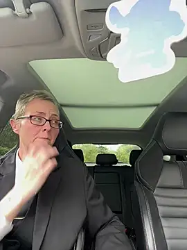 Curvy-Jinx online show from 10-29-25, 09:55