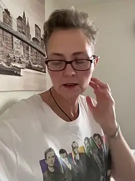 Curvy-Jinx online show from 02-13-26, 08:21