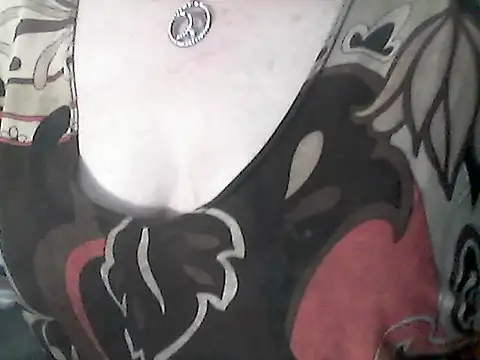 Snapshot of NatalieNorth chatting on 04-24-26, 10:01 NatalieNorth online show from 04-24-26, 10:01