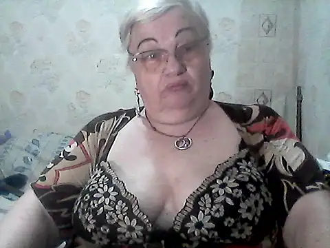 Snapshot of NatalieNorth chatting on 05-19-26, 09:10 NatalieNorth online show from 05-19-26, 09:10