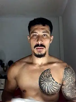 Owenferrara online show from 11-23-25, 04:01