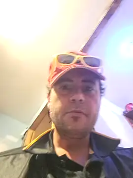 Snapshot of ModernMan381 chatting on 10-19-25, 09:54 ModernMan381 online show from 10-19-25, 09:54