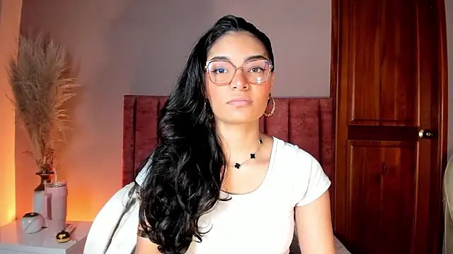 LunaAspen  online show from 03-21-26, 05:49