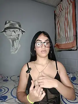 Bigtiti01 online show from 06-01-26, 07:48