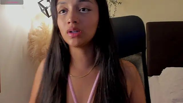 MelanyOconner online show from 04-21-26, 01:07