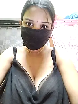 Snapshot of Devi-with-Ram chatting on 04-04-26, 05:06 Devi-with-Ram online show from 04-04-26, 05:06