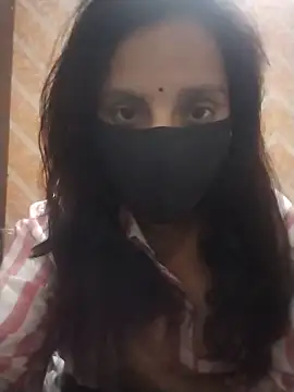 Snapshot of Devi-with-Ram chatting on 06-21-26, 07:33 Devi-with-Ram online show from 06-21-26, 07:33